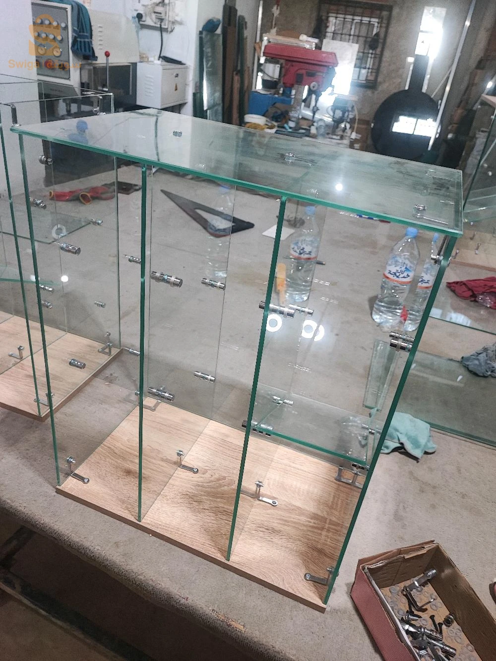 📣 Vitrines en verre idéales pour exposer fruits secs et confiseries !