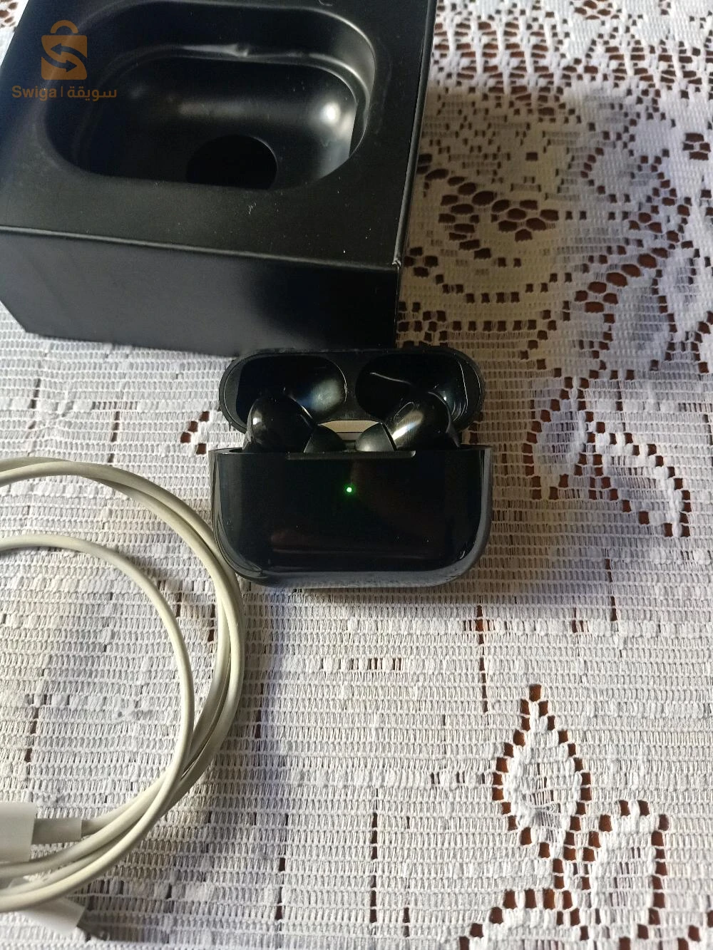 airpods pro black