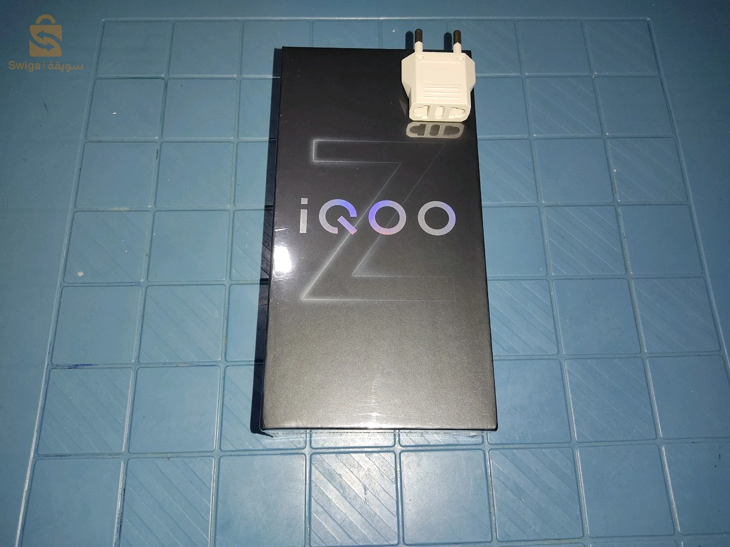 IQOO Z9 turbo - 12/256 - noir - boîte cacheté