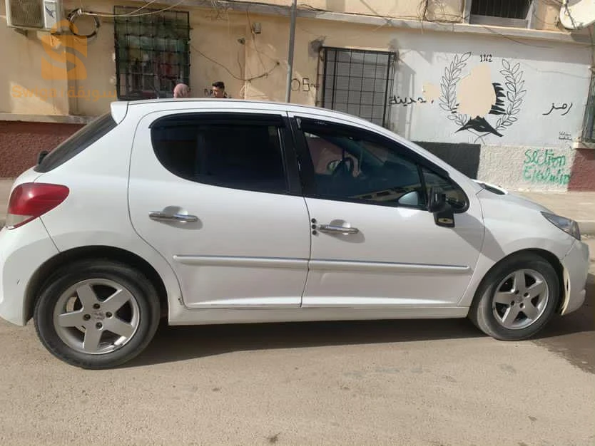 بيجو 207 2012 5 باتنة