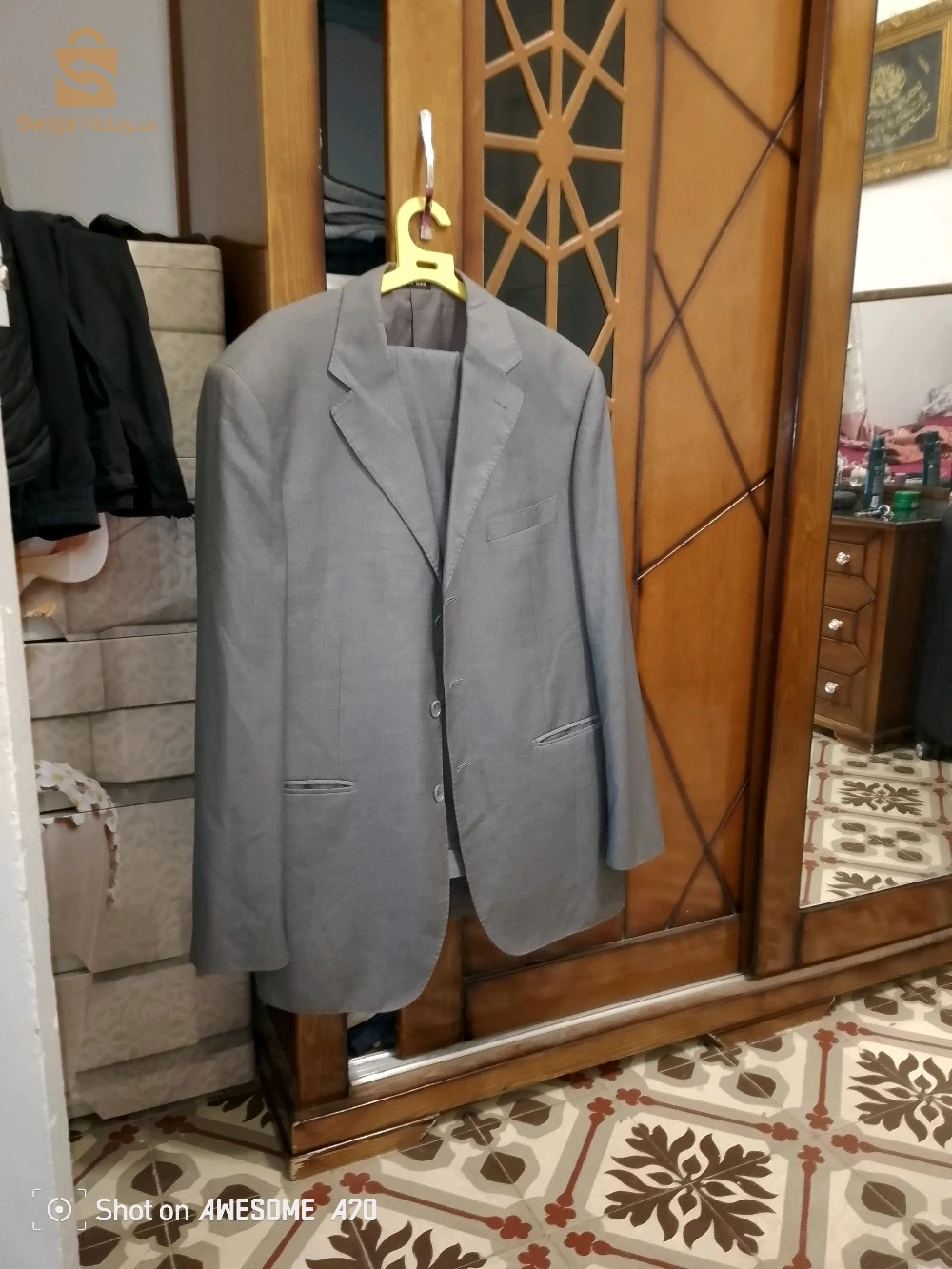 vend 2 costume pour homme très jolie couleur lieux Bologhine alger
