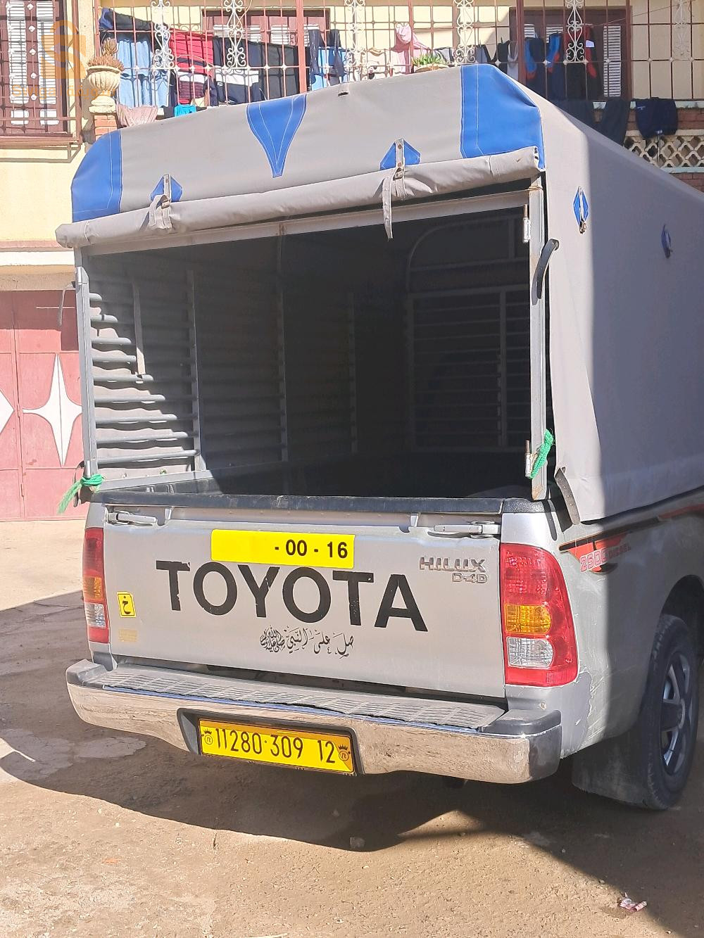تويوتا Hilux 2009 12 تبسة