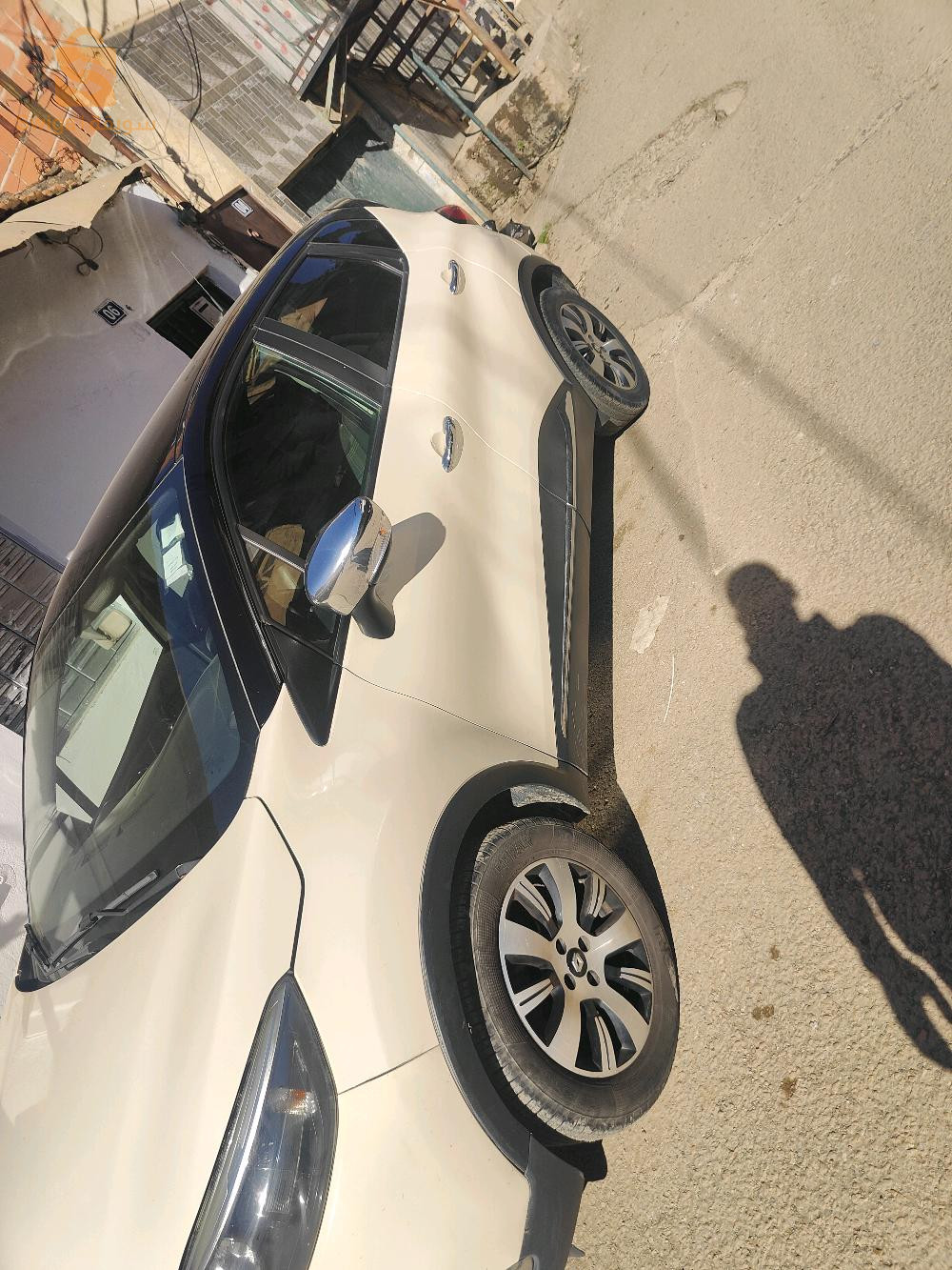 رينو Captur 10 البويرة