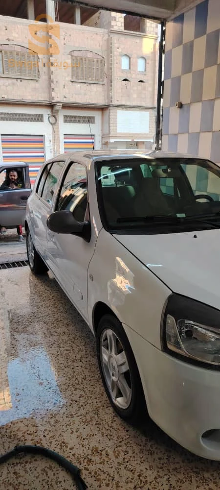 رينو Clio 2 2015 7 بسكرة