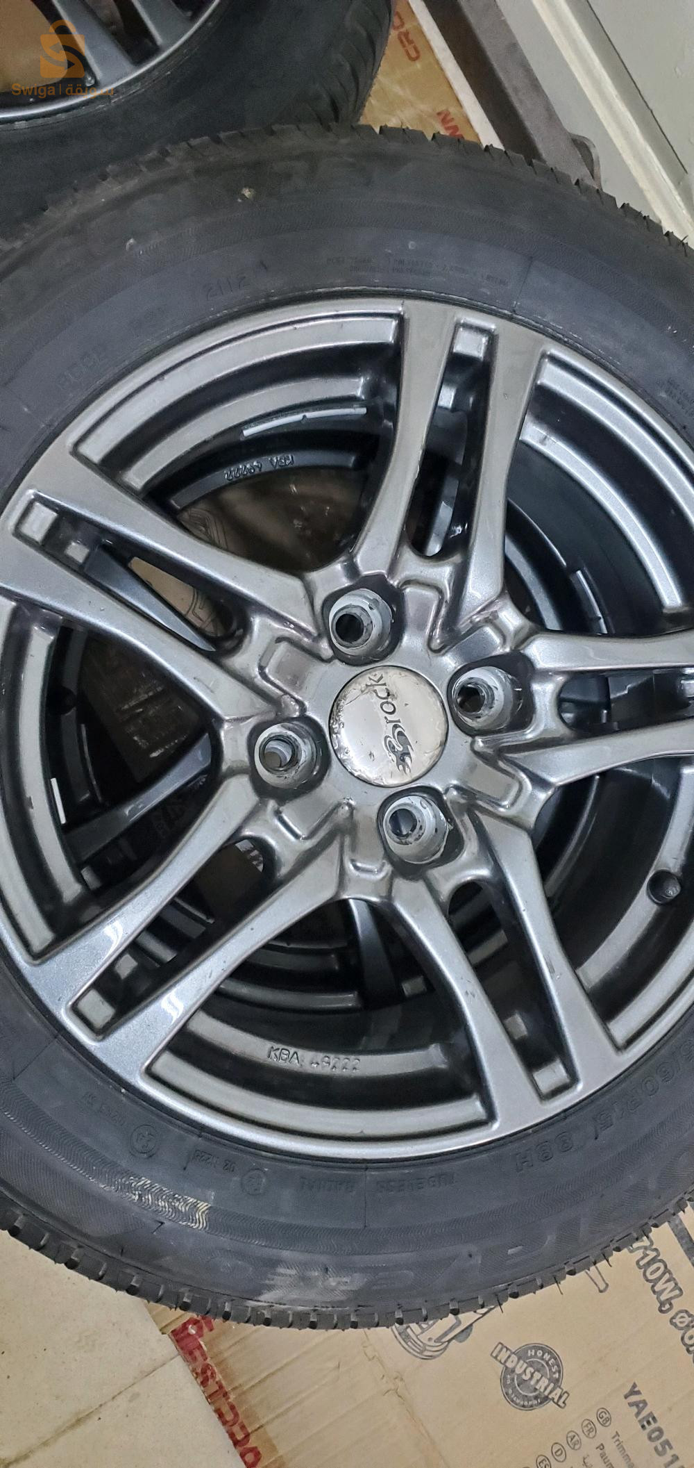 4 roues Bridgestone 195 60 15 neuves jamais utilisées