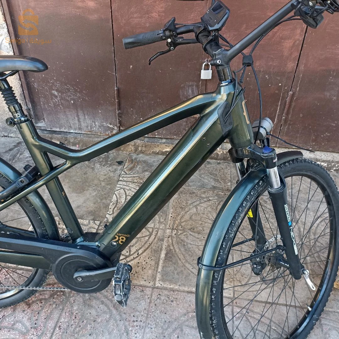 moustache samedi 28 
batterie w chargeur d origine 
afficheur Smart phone 
eta 10/10