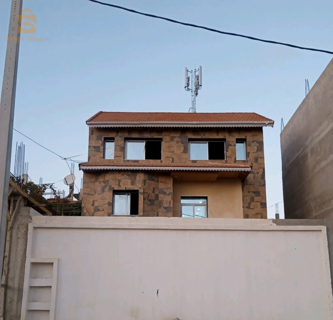 فيلا راقية بعقد عرفي بالتسوية بحي الباردة جبل الوحش خلف مستشفى الامراض العقلية