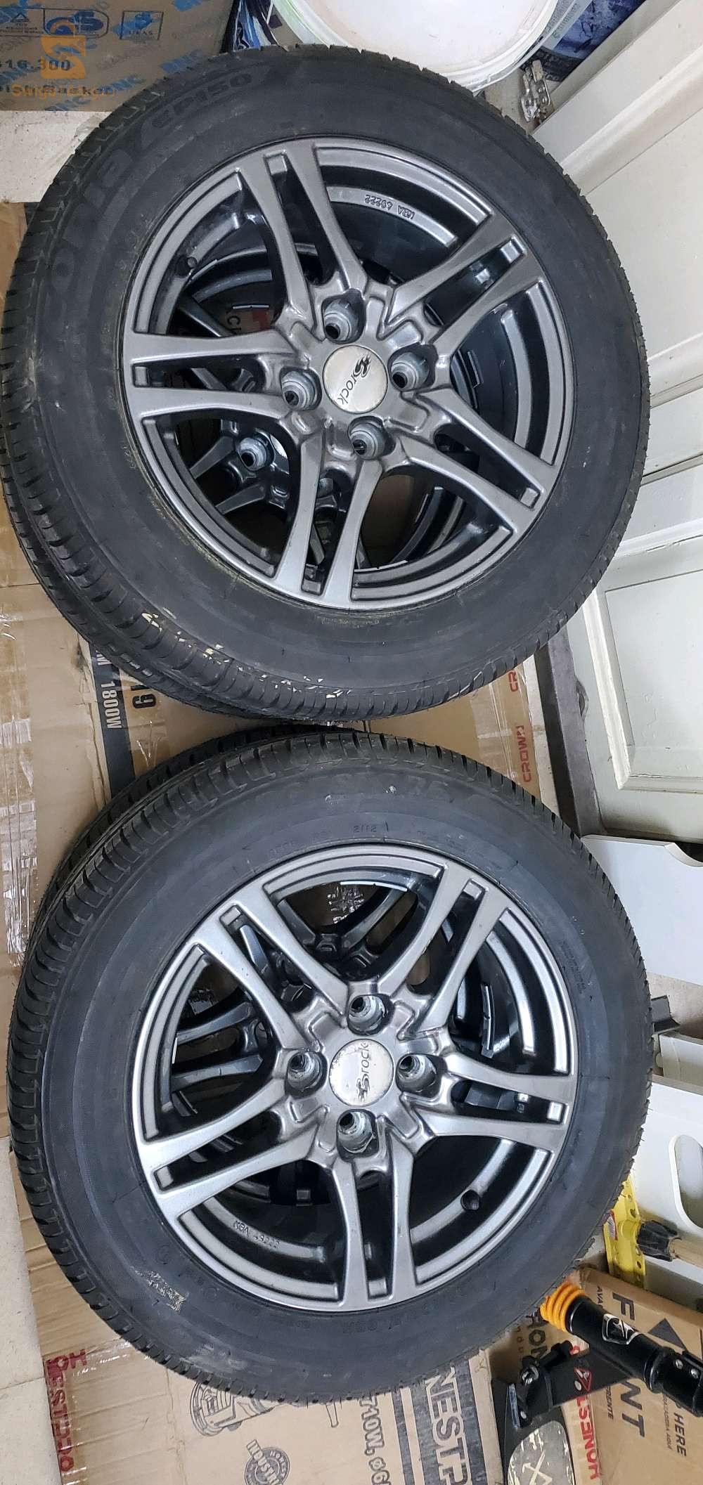 4 roues Bridgestone 195 60 15 neuves jamais utilisées
