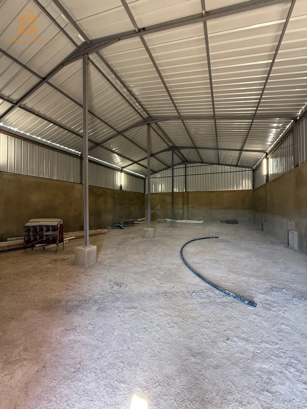 hangar de stockage مستودع تخزين (كراء)