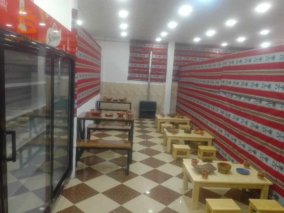 خيمة مأكولات تقليدية مجهزة للبيع0676512657