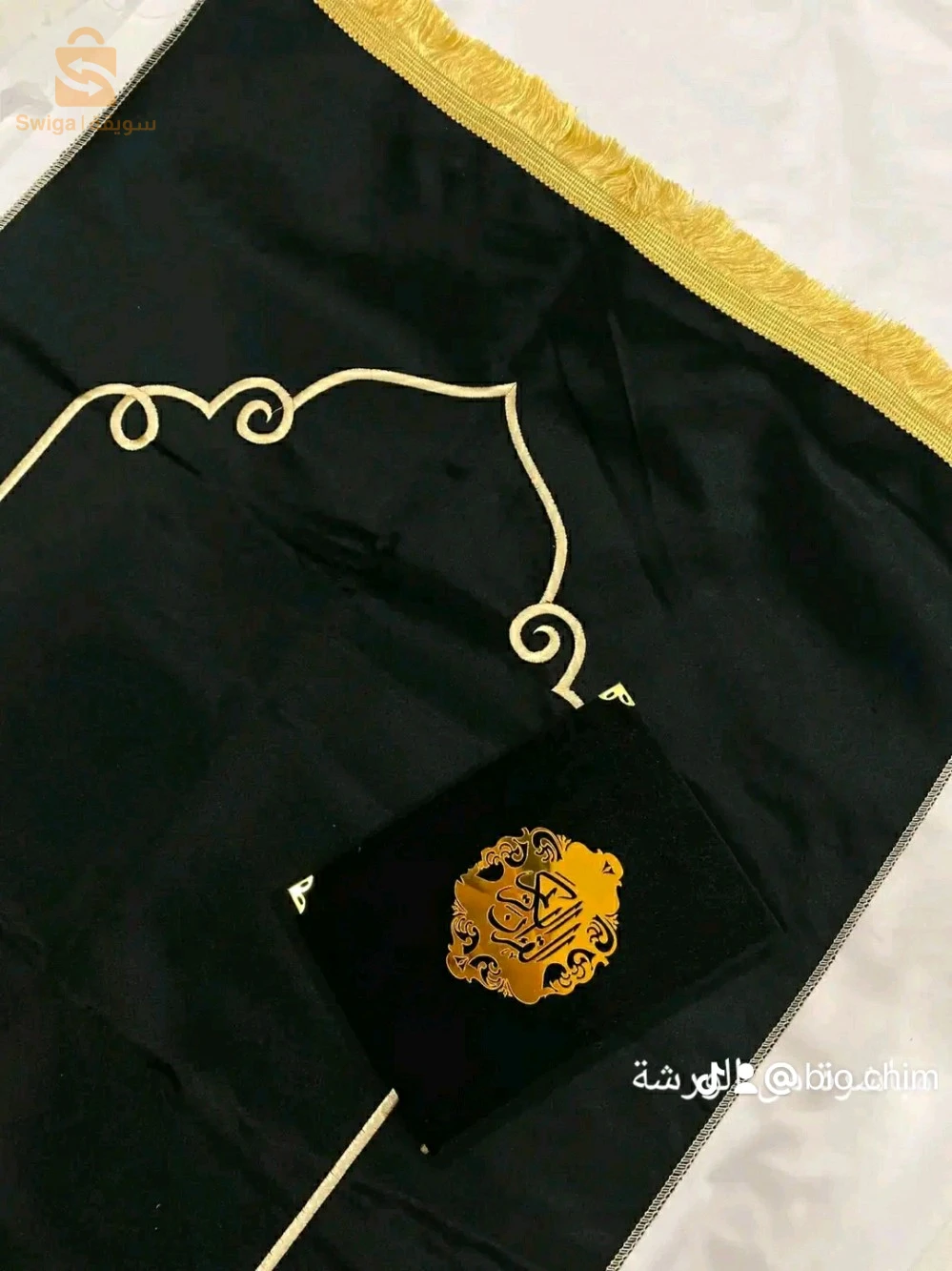 سلام أسعار من الورشة مباشرة :
1- المصحف الشريف الحجم الكبير 110 آلاف
2- بوكس مصحف + سبحة + عطر 148 الف
3- طقم صلاة مريح لجميع الأحجام قماش كراب فرواسي موتيف135 الف
4- سجادة وجهين لونين مختلفين جودة عالية  128 الف
5- بوكس نسائي يشمل : 
- ثوب صلاة + مصحف شريف + سبحة + عطر... 225 الف 
6- بوكس رجالي يشمل :
سجادة + مصحف + عطر + سبحة + سواك الشام + عطر ... 275 الف
7- بوكس شامل يشمل : 
ثوب صلاة + سجادة + مصحف شريف + عطر + سواك الشام + كتاب حصن المسلم + سبحة ... 374 الف 
ملاحظة :الطقم كبير و القماش م يشربش ، جميع الألوان متوفرة نسائية و رجالية ، تقدرو تنقصو او تزيدو حاجات كيما تحبو...
💸💸نوعية ممتازة و سعر مغري جدا جدا من الورشة مباشرة 💸💸
مرحبا بالجميع الورشة في البوني و التوصيل عنابة مجانا
▪️توصيل متوفر 58 ولاية بسعر رمزي