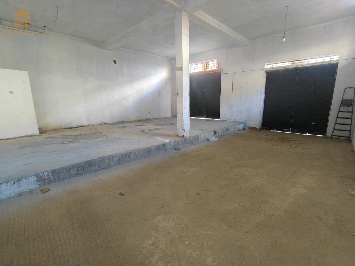 garage a louer 100m2