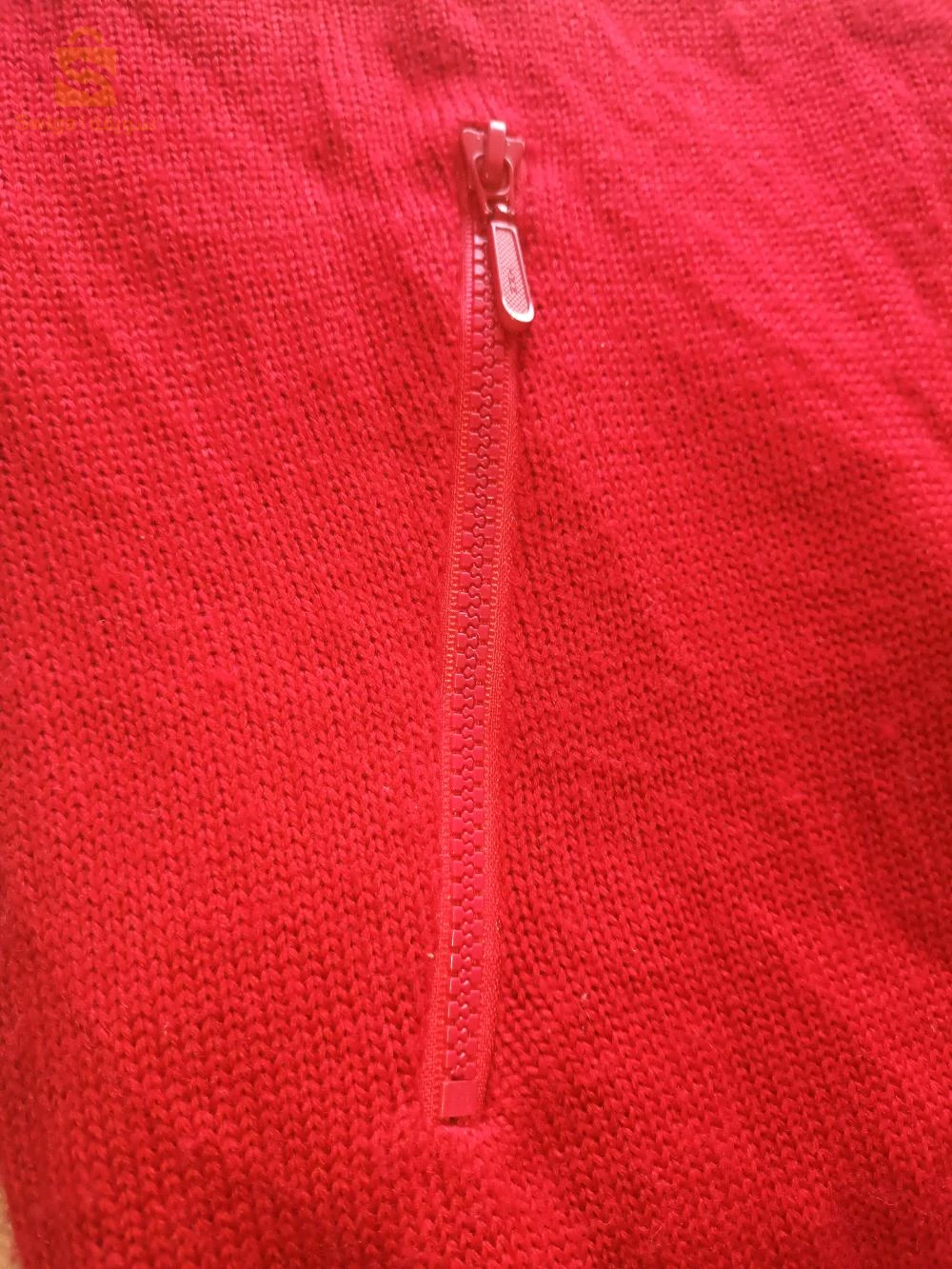très beau tricot produit européen taille L/XL