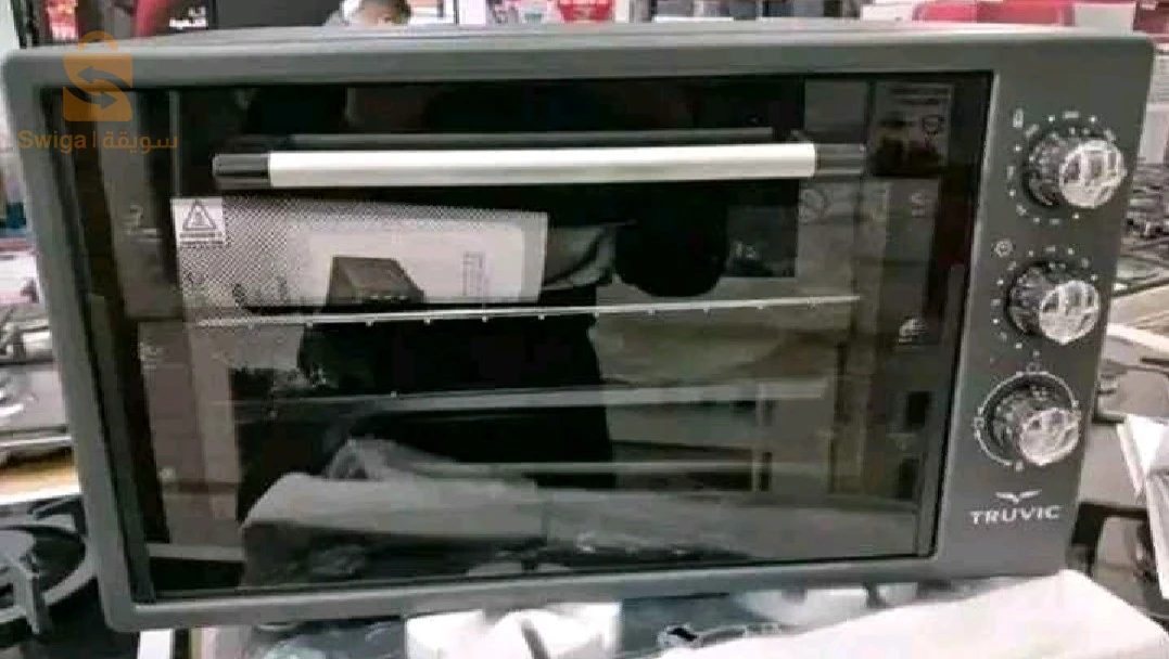 freur electrique truvic 45L 

الموصفات ⬇️ ⬇️ 

45l  
Four éléctrique TRUVIC 45L 1500w turque 
فرن كهربائي أصلي بحجم 45 لتر قوة بدرجة حرارة عالية و مزود بشواية  
Torche disponible✔️ 
2 plateau ( rond et carré ) et grill✔️ 
Garantie : 12 mois✔️ 
☑️يطيب منفوق ومنتحت و   
☑️درجة الحرارة 350° 
☑️فيه توقيت وآلارم تع الوقت