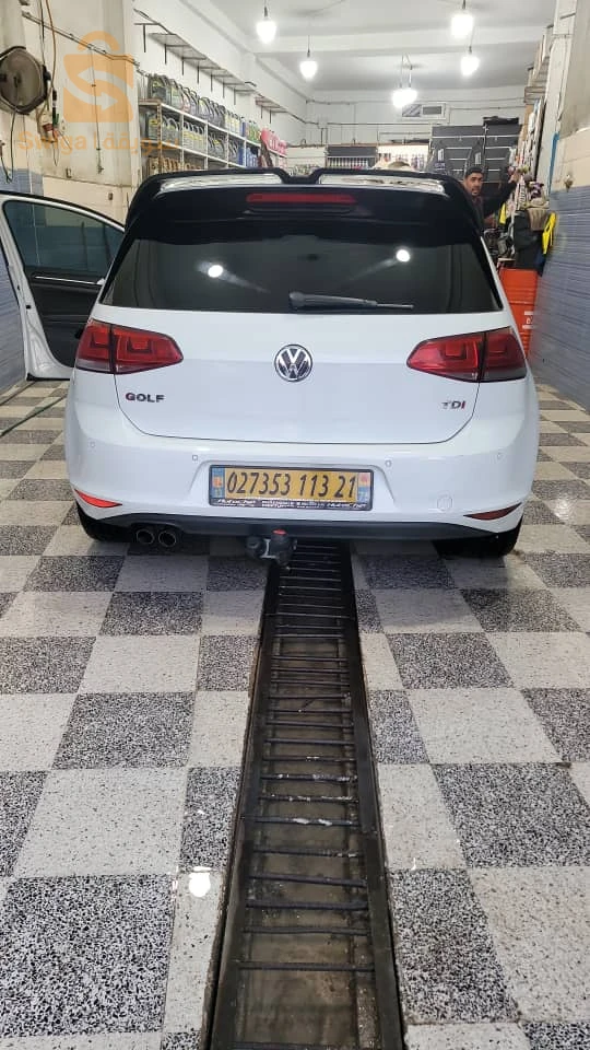 فولكس واجن Golf 2013 21 سكيكدة