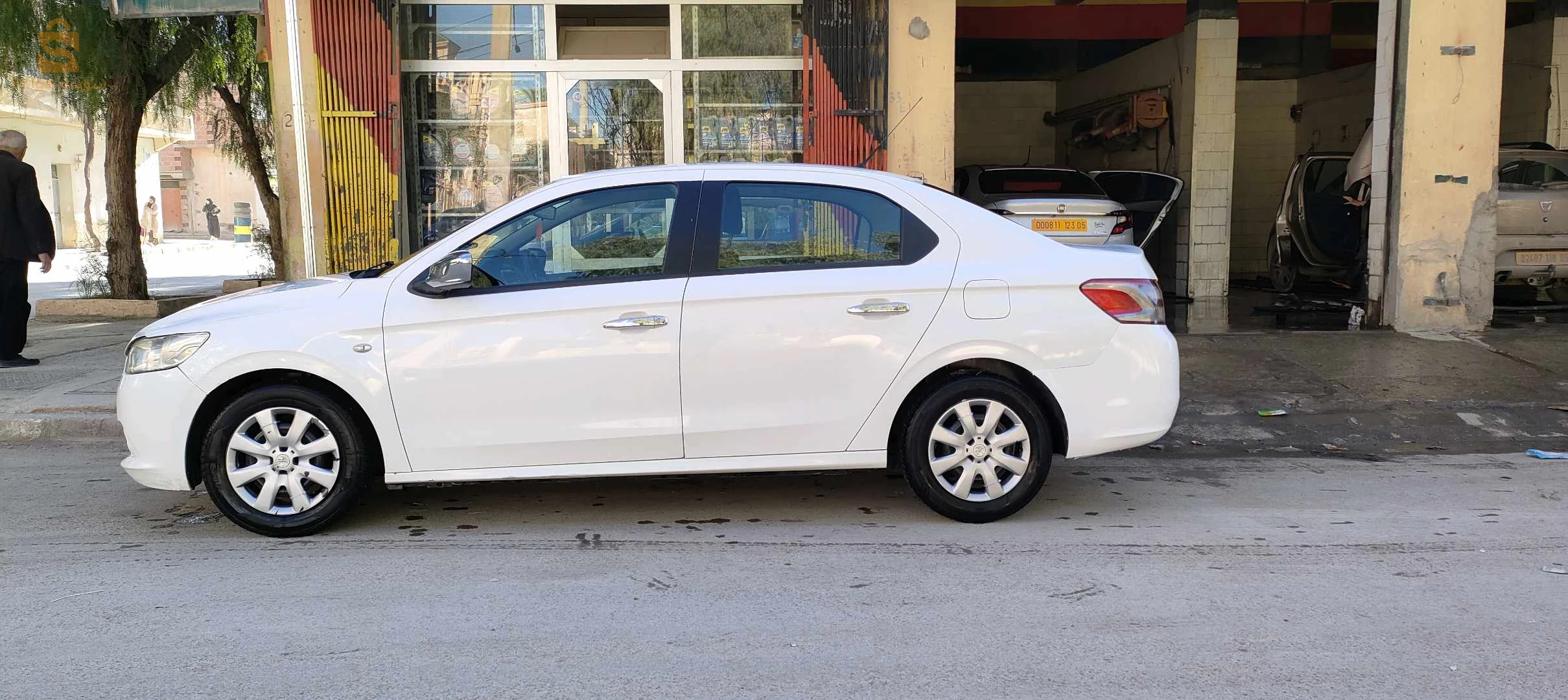 Peugeot 301 2014 5 BATNA