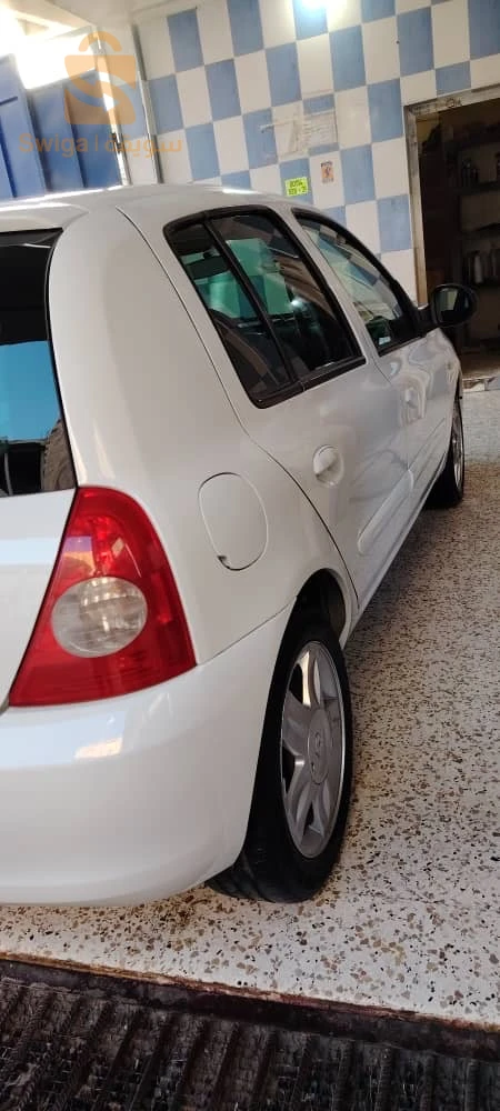 رينو Clio 2 2015 7 بسكرة