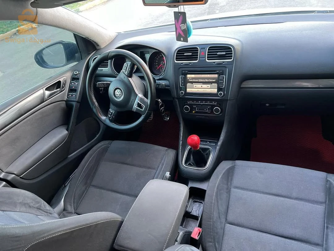 Volkswagen Golf 2011 42 TIPAZA