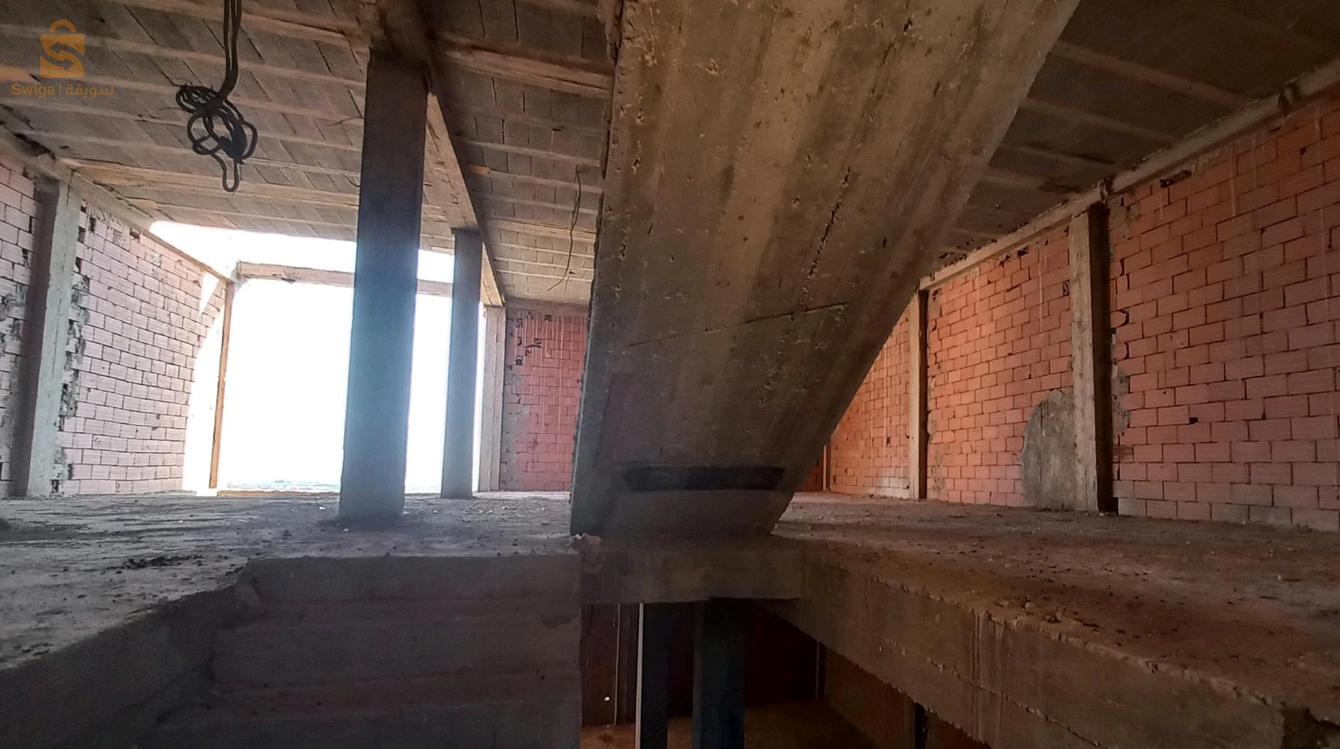 Carcasse avec 1er étage 120m2