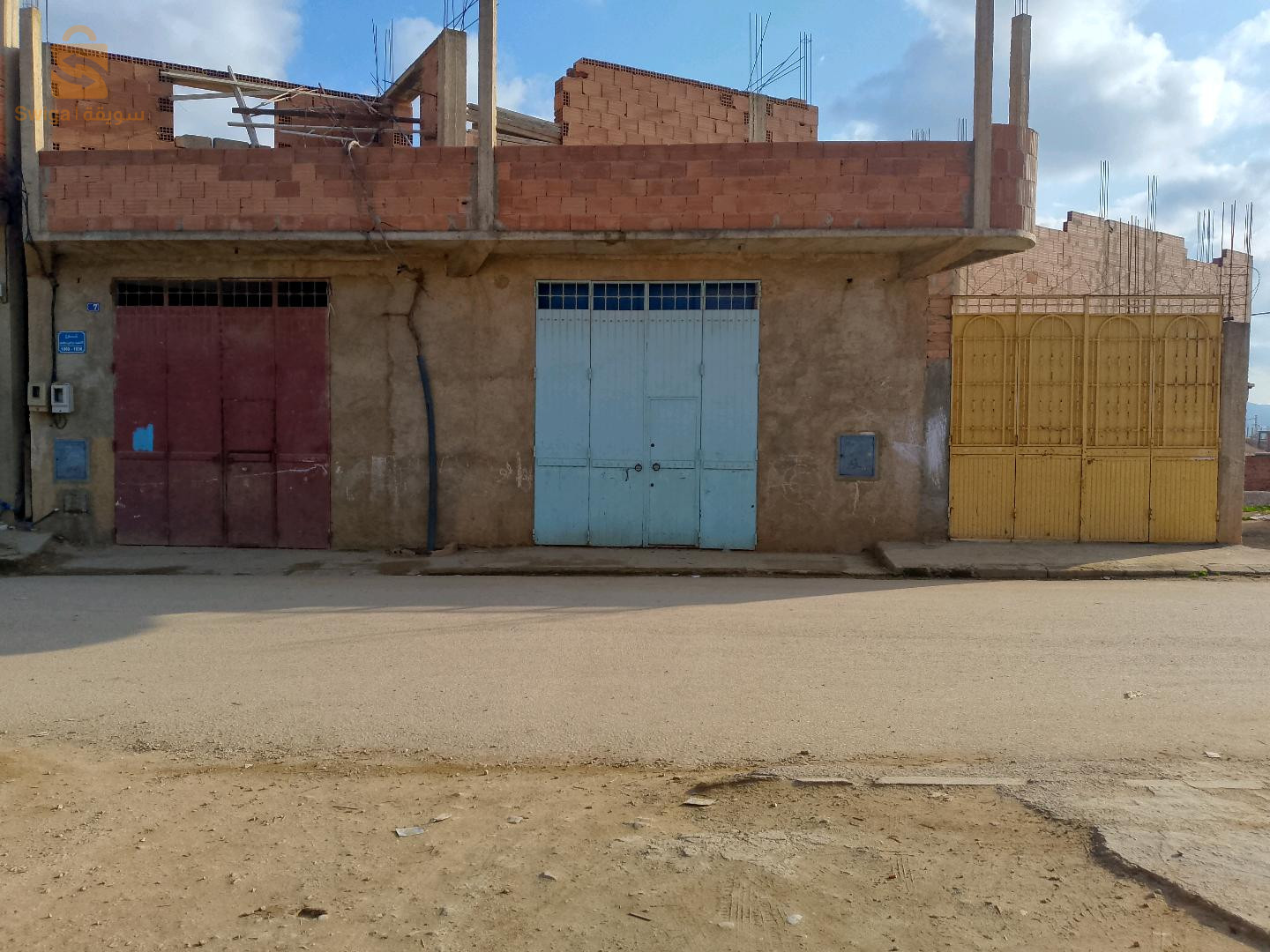 (مسكن + جنينة) 370 م²
بلدية: بوراشد 
ولاية: عين الدفلى 
رقم الهاتف: 0662815991