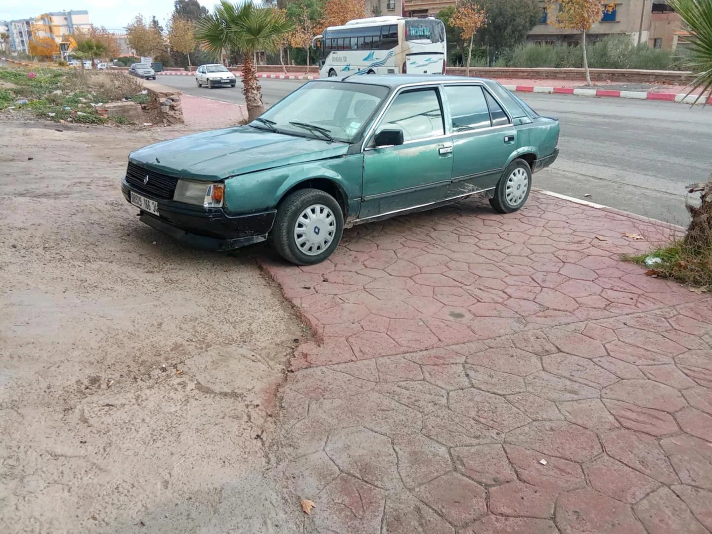رينو R 25 1986 34 برج بوعريريج