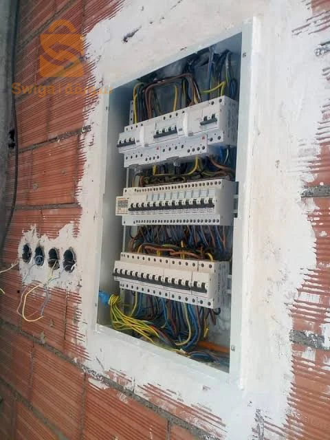 Maintenance et réalisation des armoires électriques