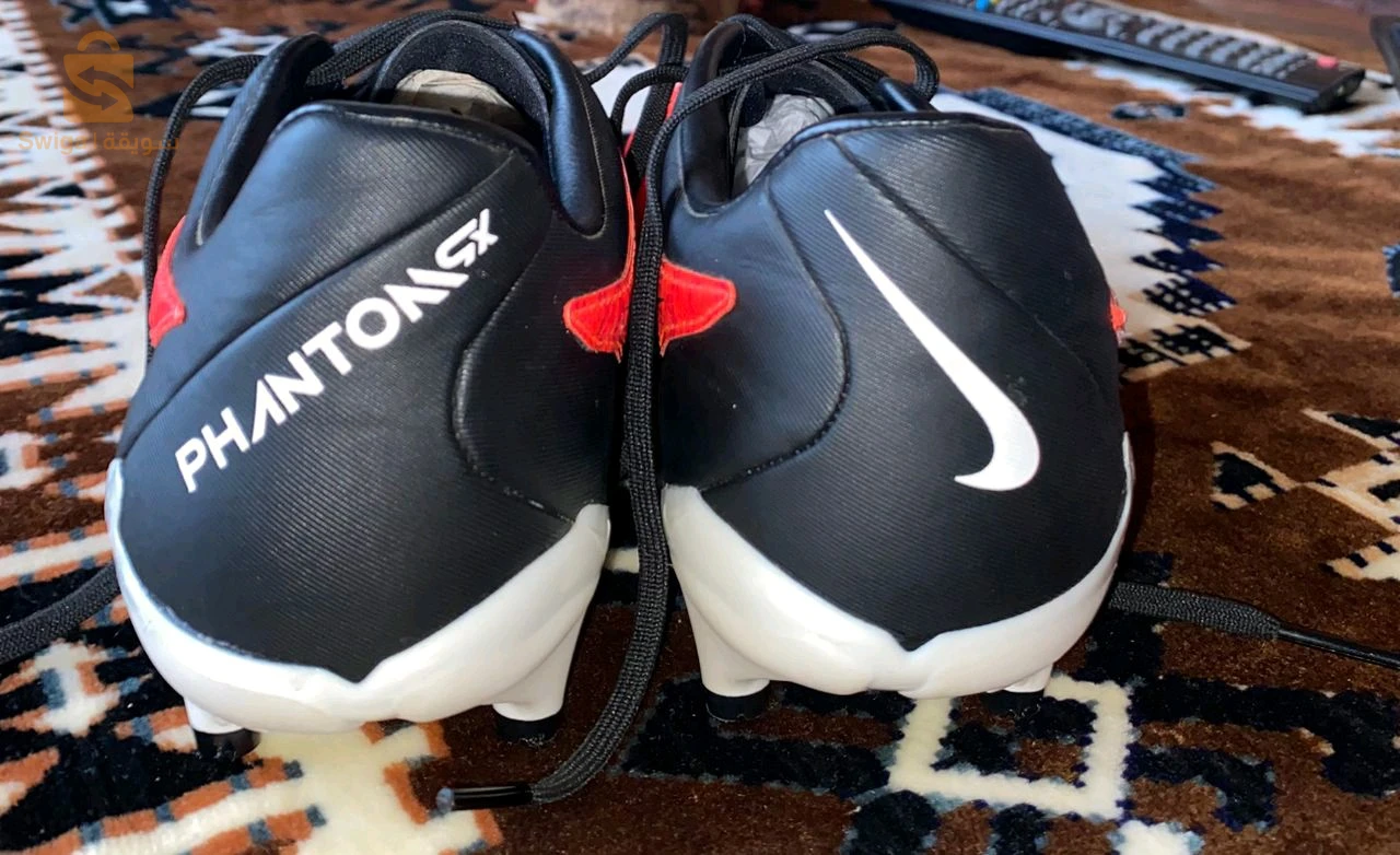 soulier nike phantom semi pro ORIGINAL