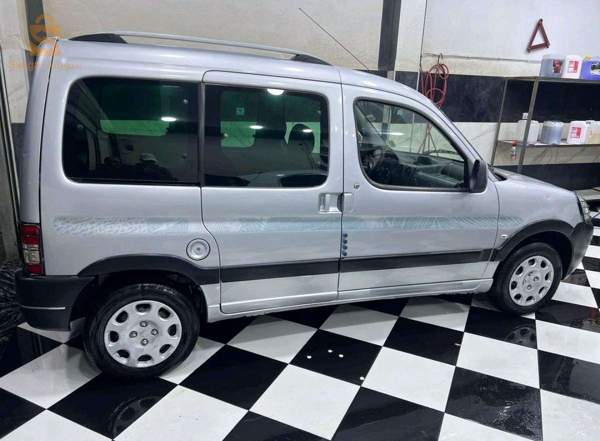 Peugeot Partner 2013 4 OUM EL BOUAGHI