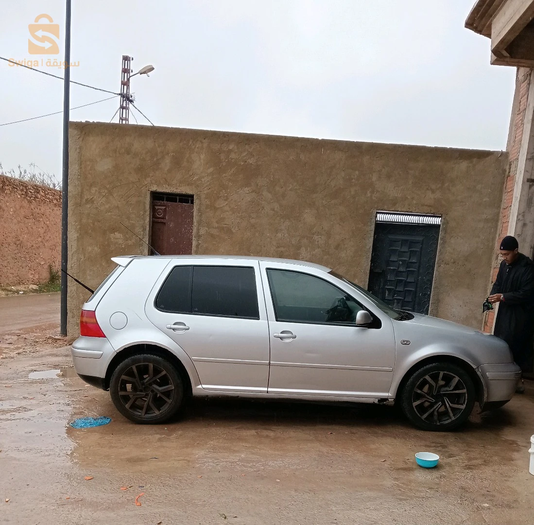 فولكس واجن Golf 2003 27 مستغانم
