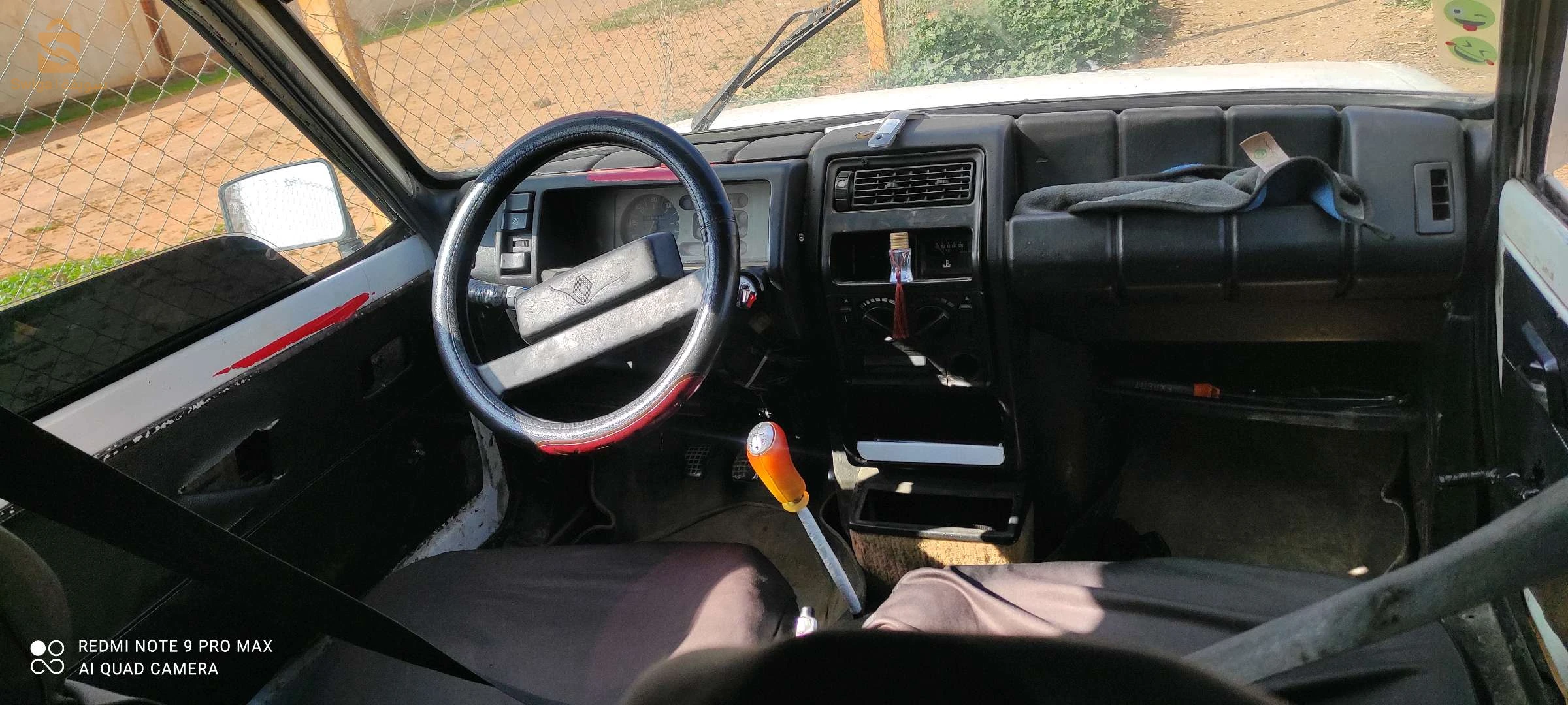 رينو R 5 44 عين الدفلى