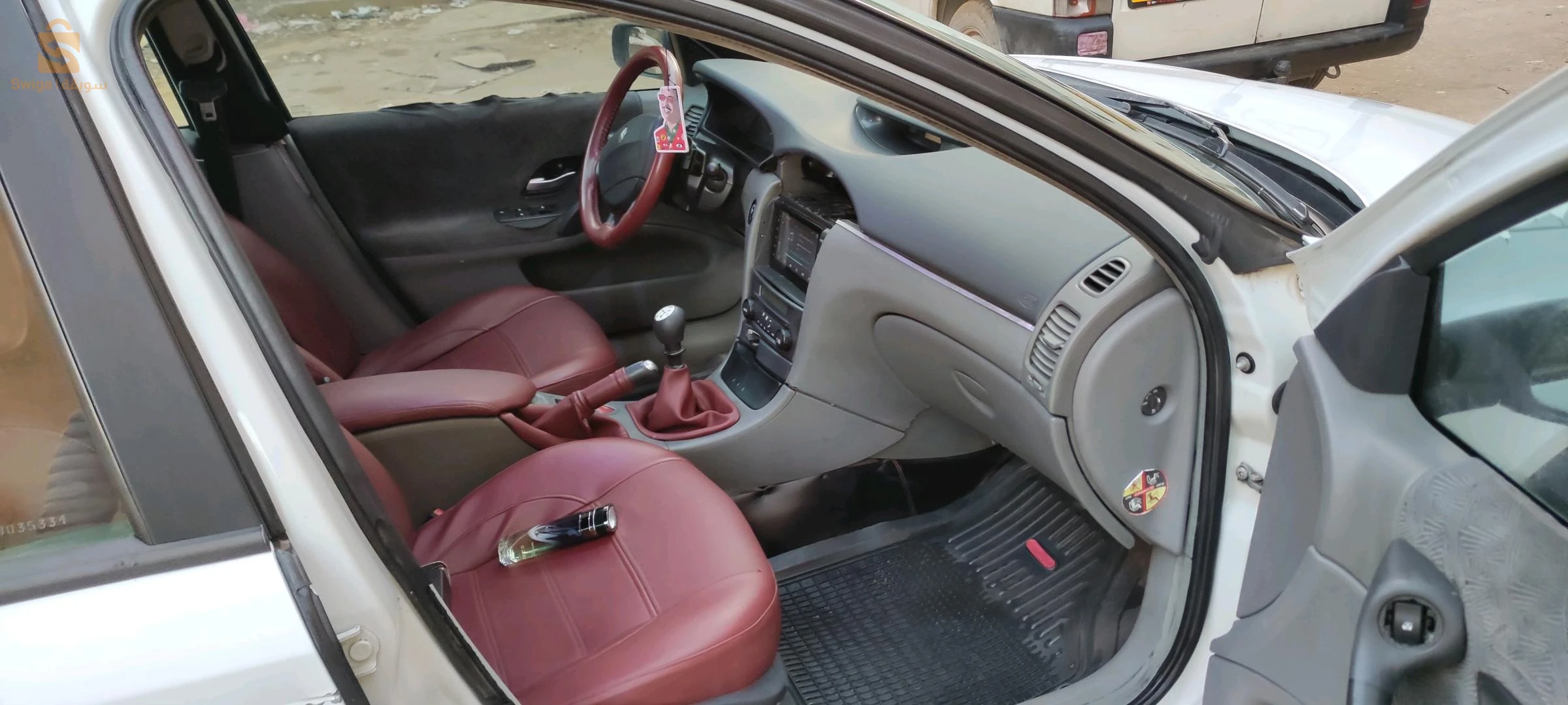 رينو Laguna 2002 26 المدية