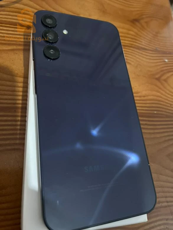 هاتف في حالة جيد جدا