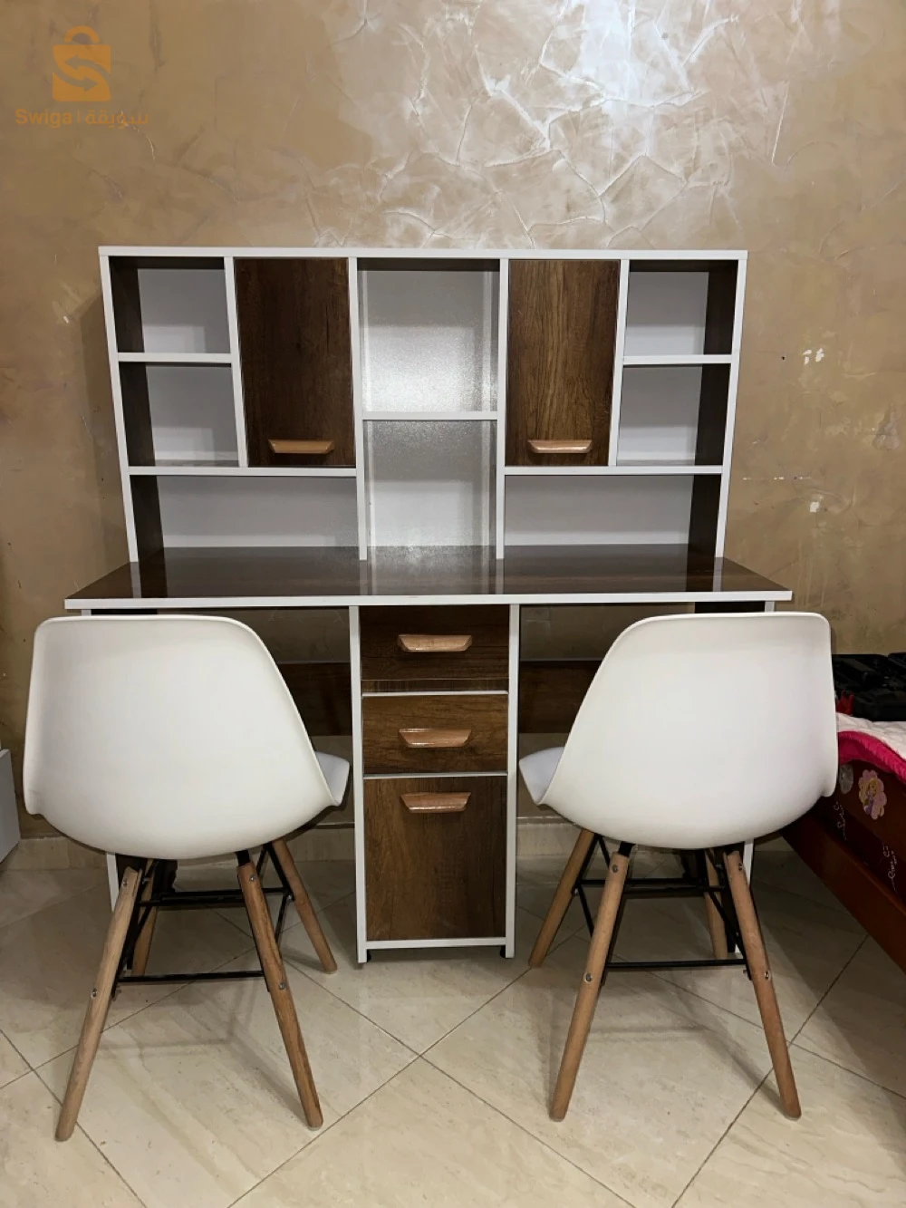 bureau 2 place top modèle et très bien fini et solide ✅
0540881952