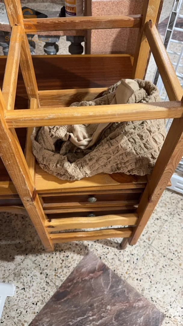 bureau en bois avc chaises