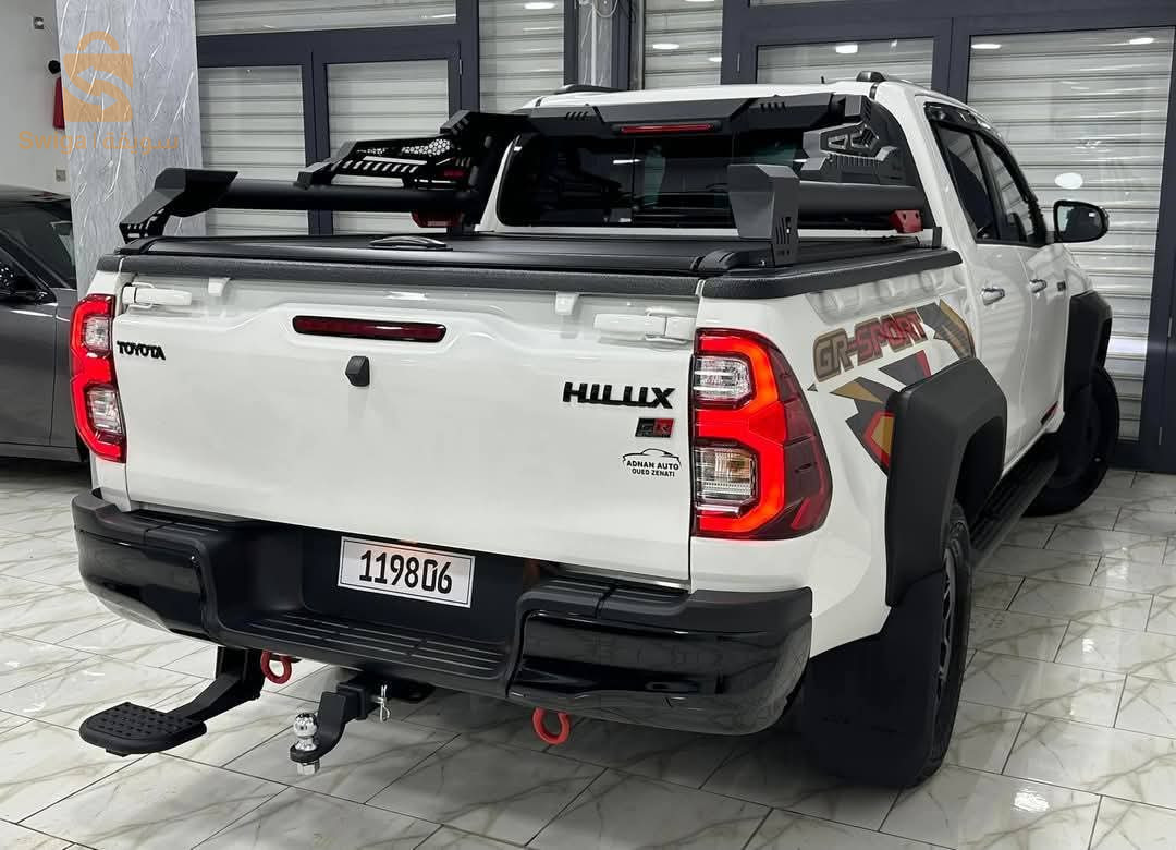 تويوتا Hilux 2024 24 قالمة