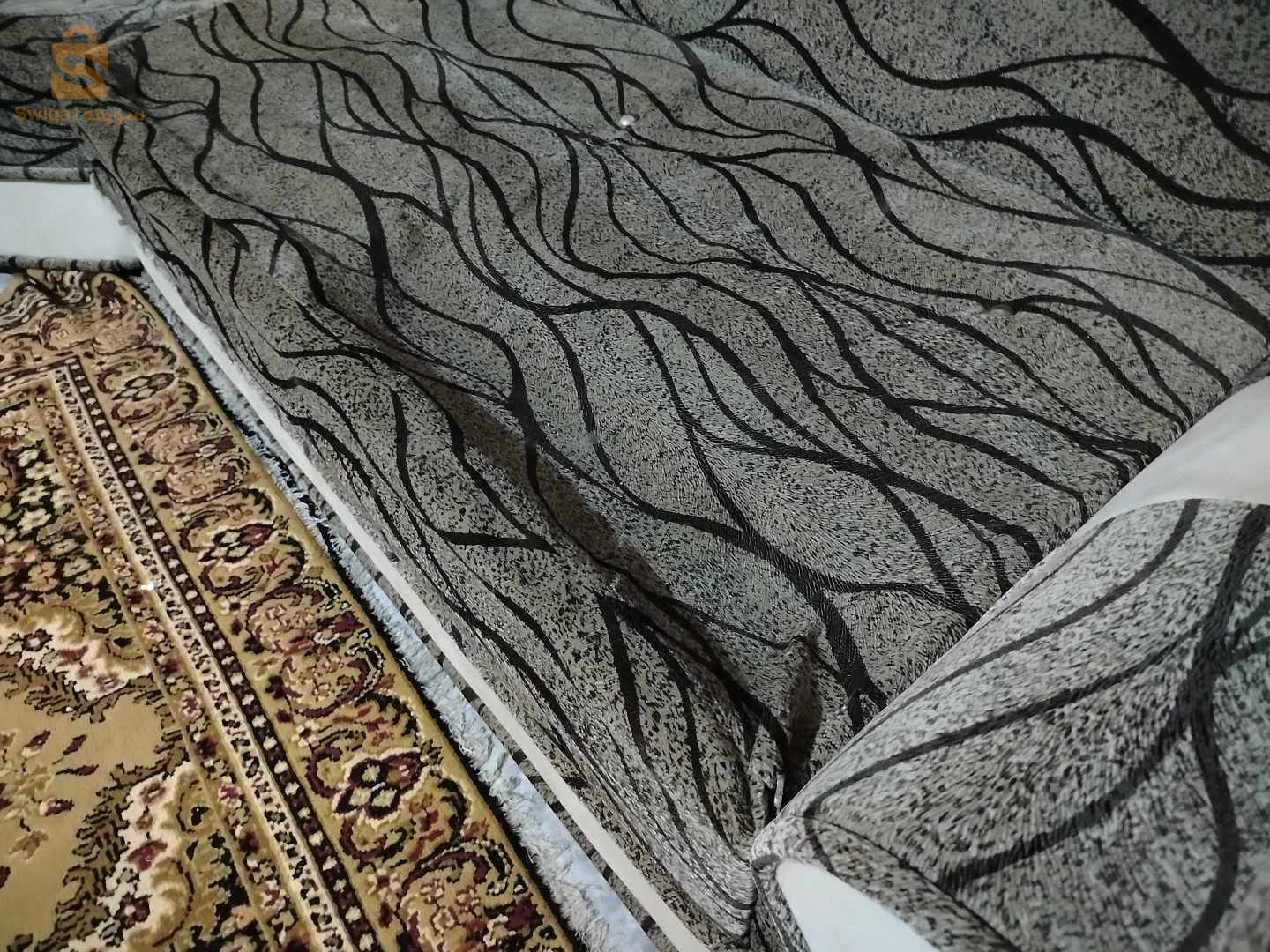صالون مستعمل في حالة جيدة