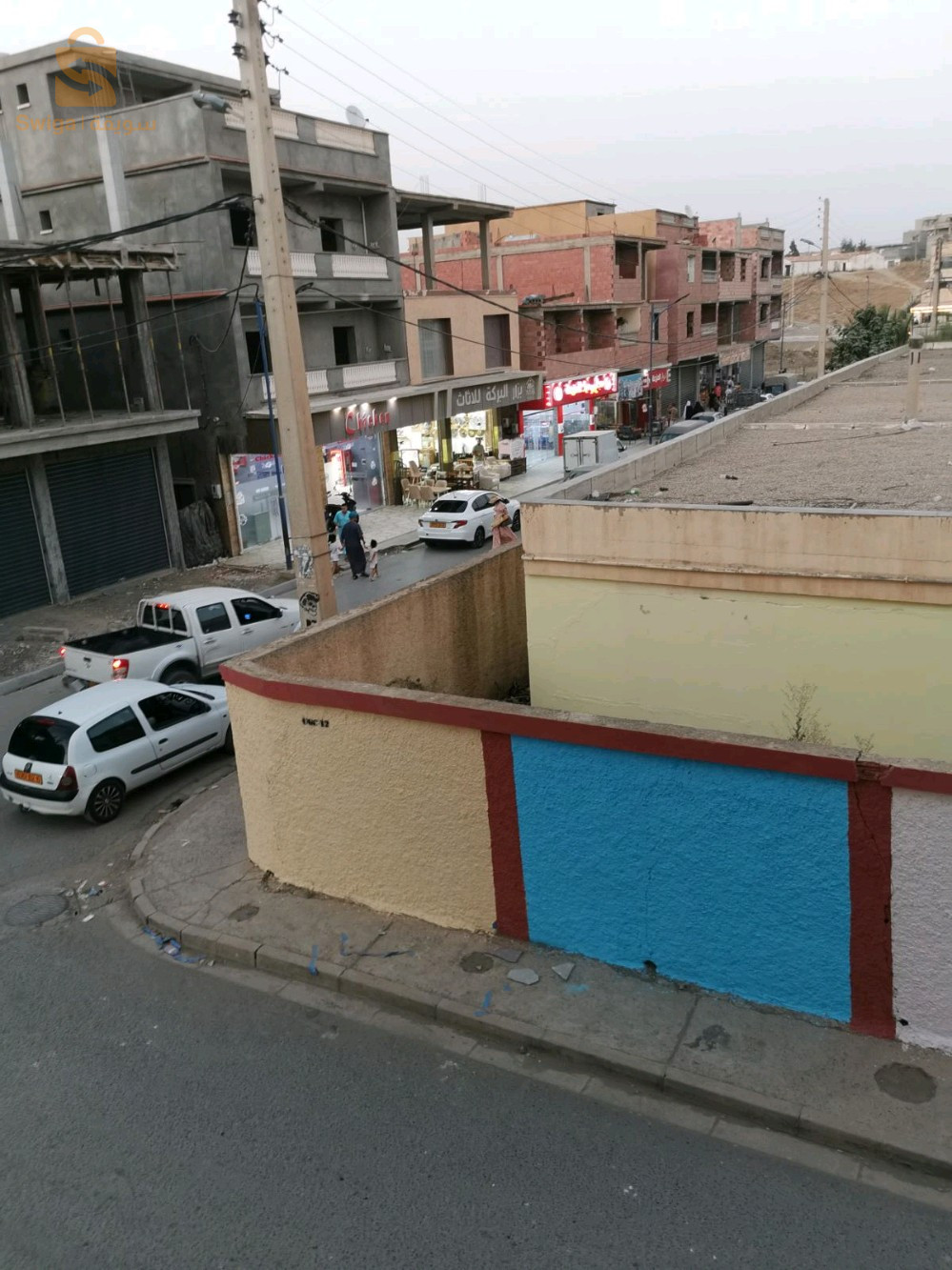 للكراء او البيع