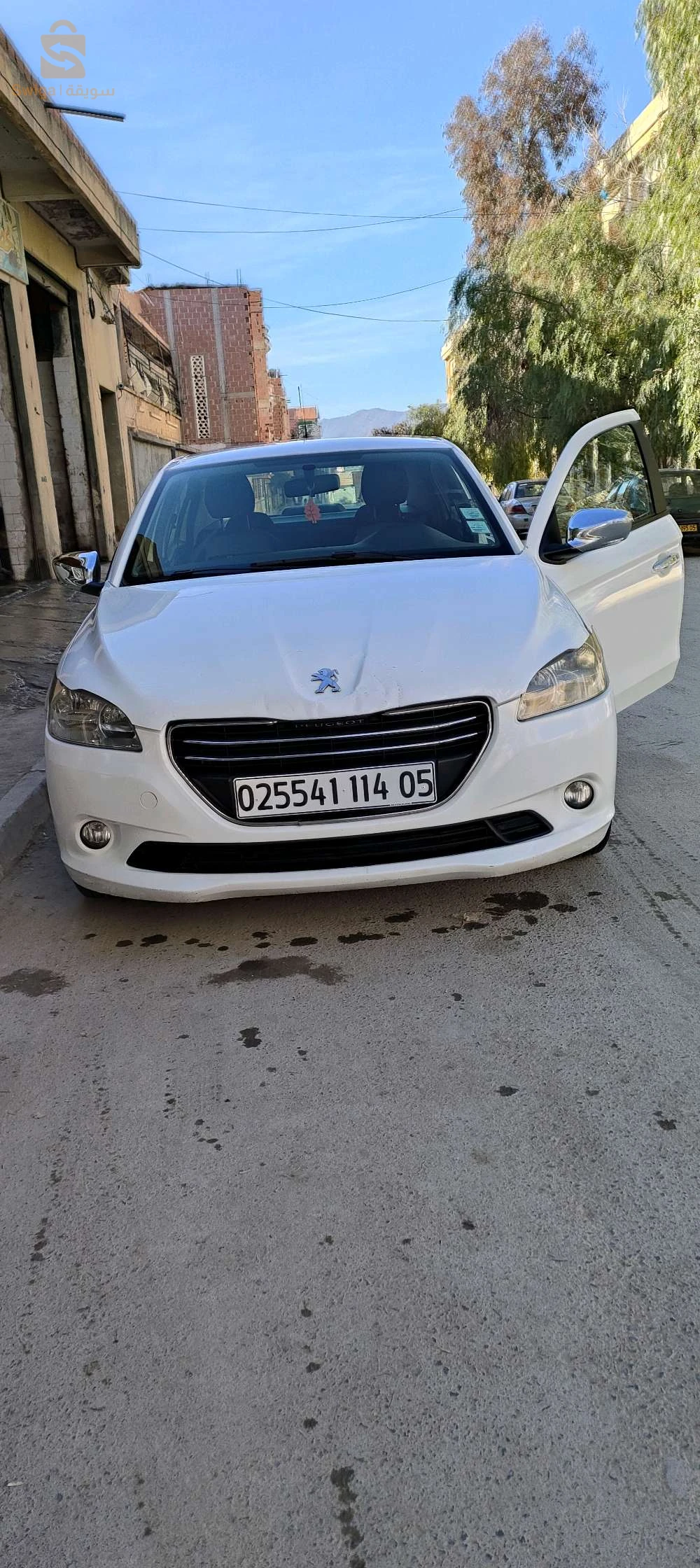 Peugeot 301 2014 5 BATNA
