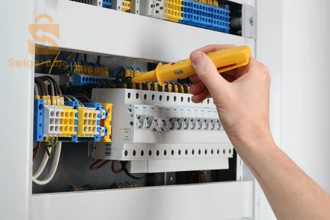 Maintenance et réalisation des armoires électriques