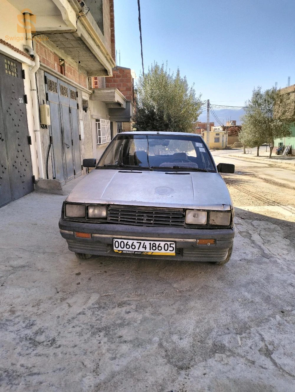 رينو R 9 1986 5 باتنة