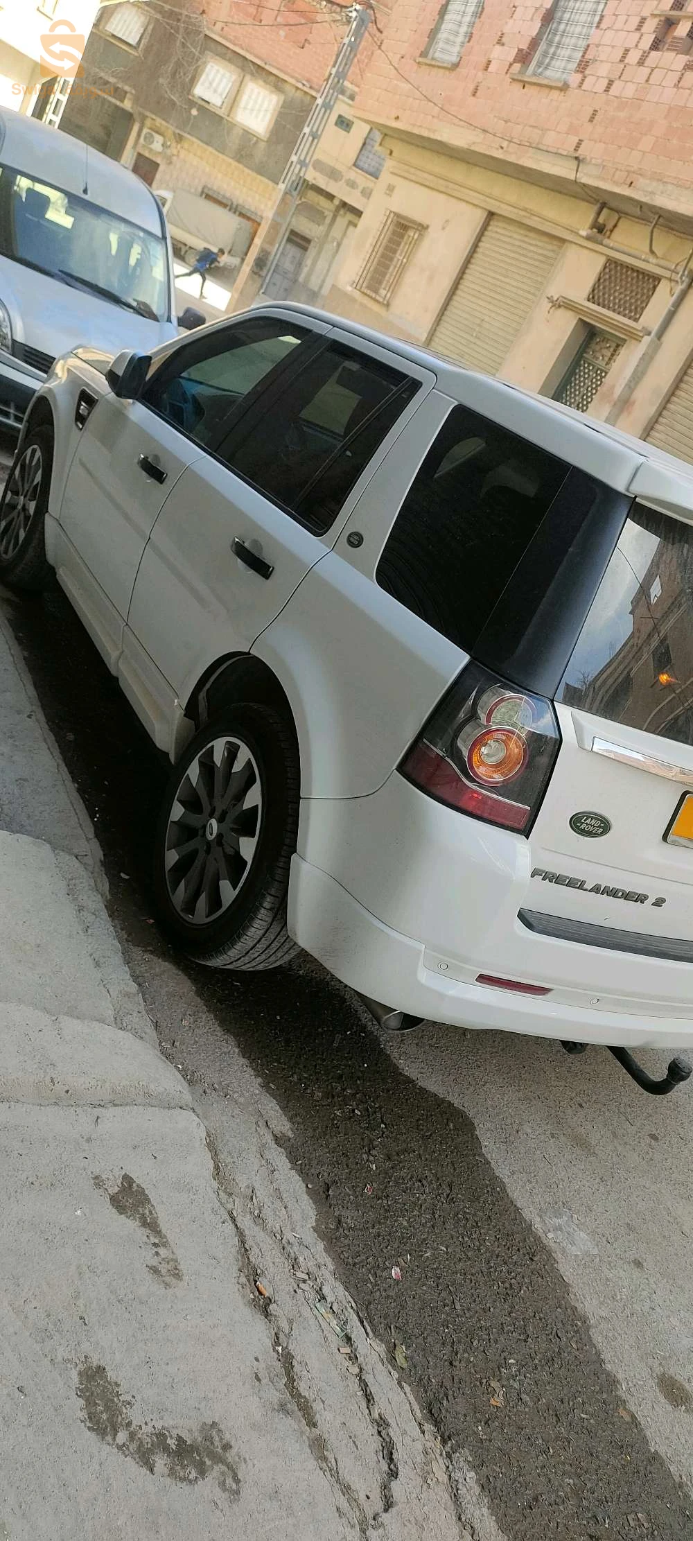 Land Rover 2013 5 BATNA