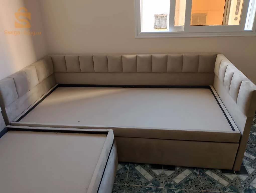 À vendre  Deux lits capitonnés en L, séparables