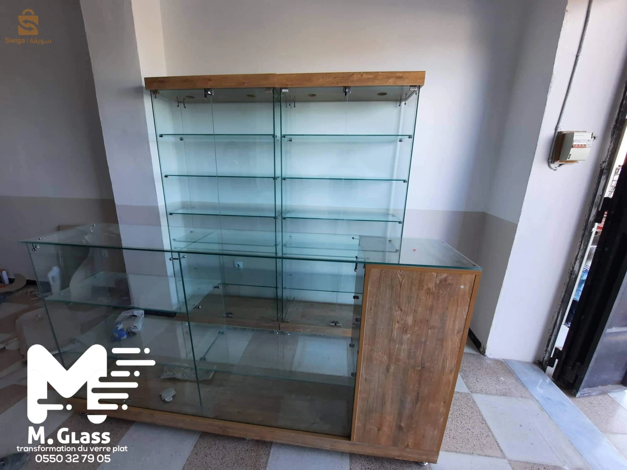 ✨ ▬ Présentoirs d'Exposition en Verre ▬ ✨