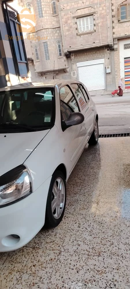 رينو Clio 2 2015 7 بسكرة
