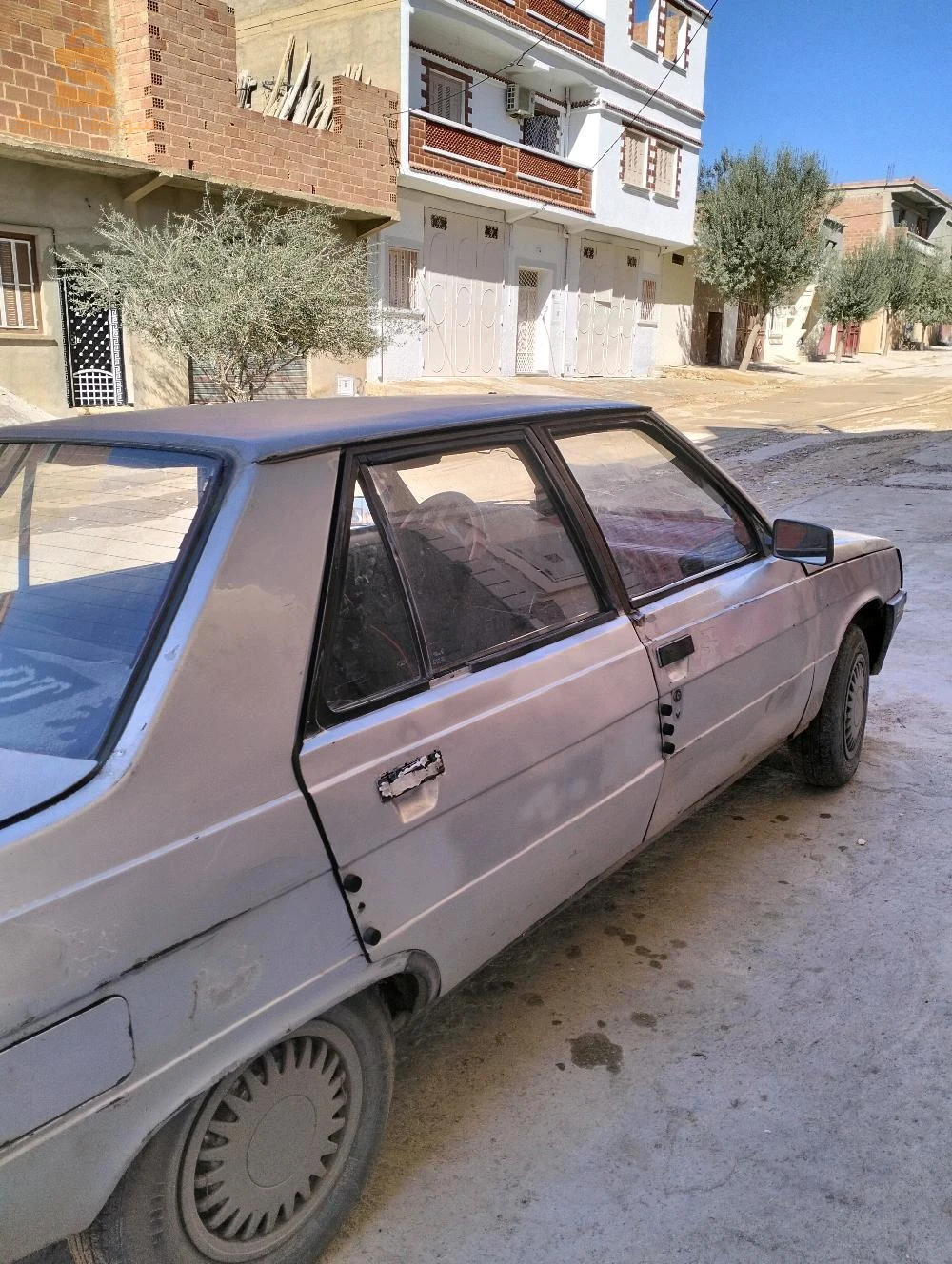 Renault R 9 1986 5 BATNA