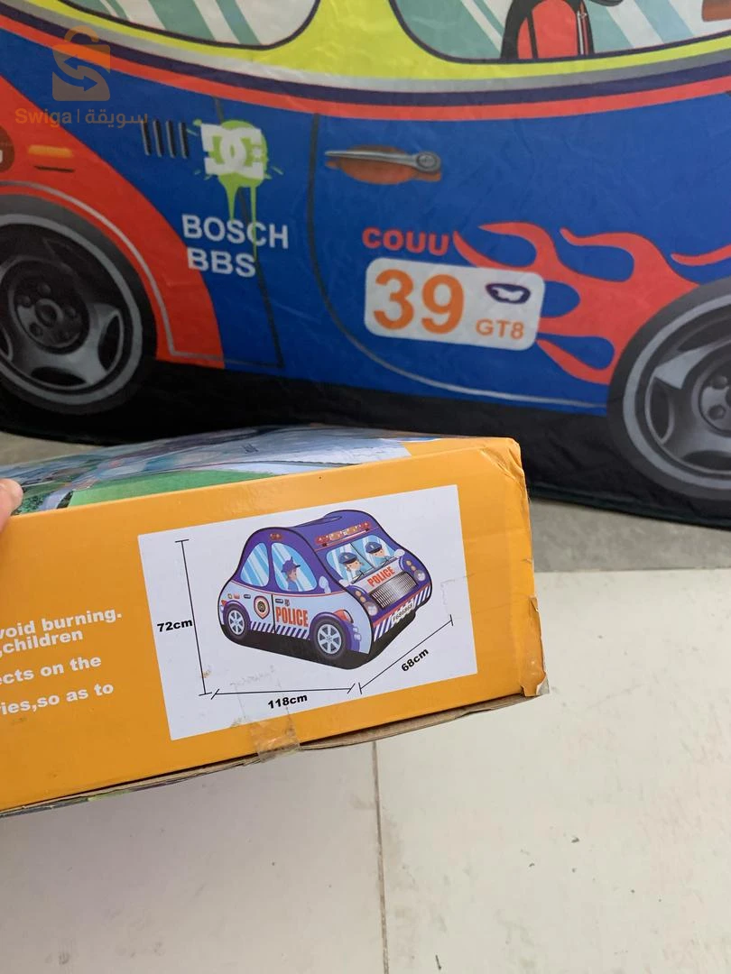 Tente de Jeu Voiture de Course Pop-Up pour Enfants – خيمة لعب سيارة سباق للأطفال مع 50 كرة بلاستيكية