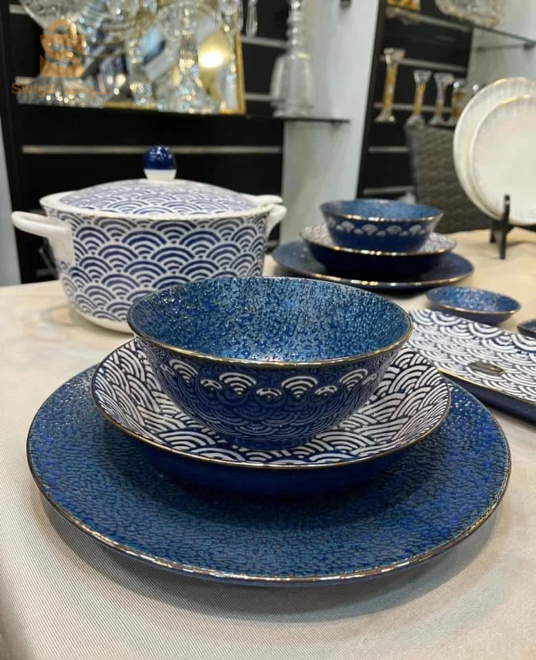 très beau service à table 40 pièce