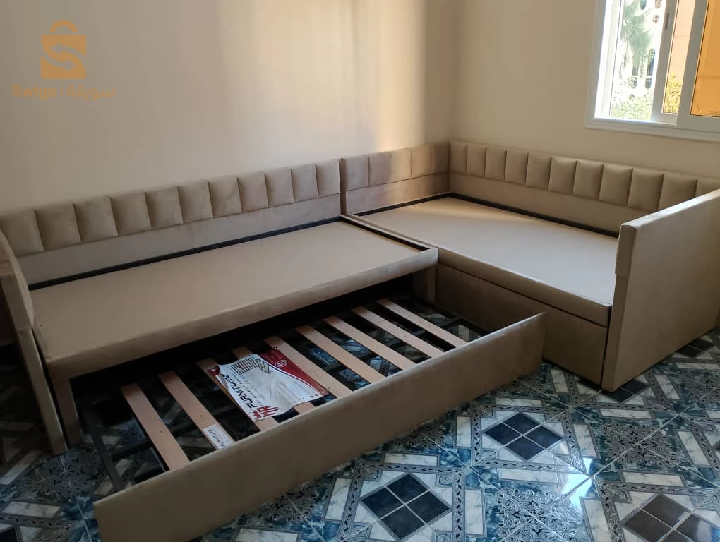 À vendre  Deux lits capitonnés en L, séparables