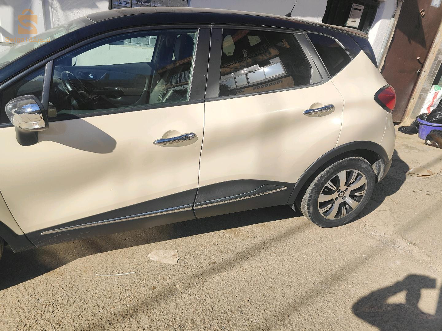 رينو Captur 10 البويرة