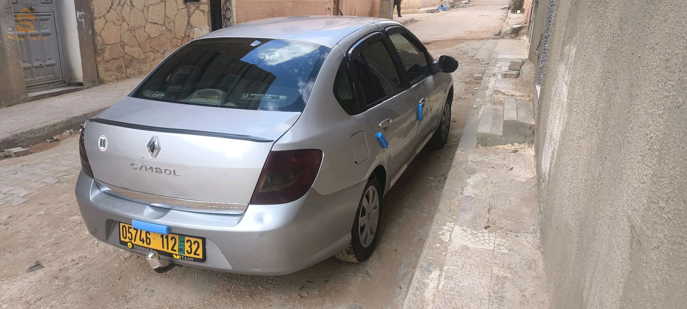 رينو SYMBOL 2012 32 البيض